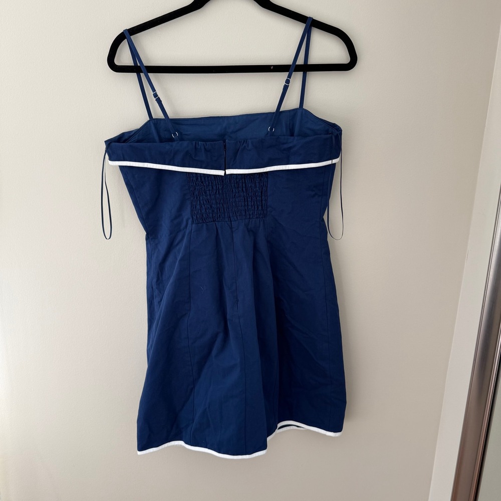 LOST + WANDER‎ Navy Blue White Trim Smocked Back Mini Dress Size Medium - Picture 4 of 9